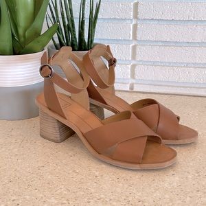 Dolce Vita Leather Sandals 8.5 Tan